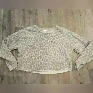 Colsie Leopard Print Crop Sweater